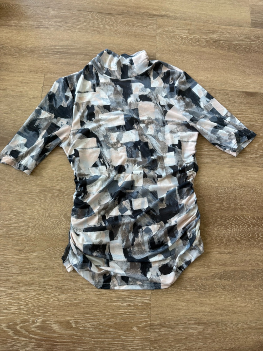 Cable & Gauge Abstract Brushstroke Blouse in Black, Gray & Cream